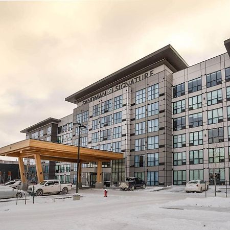 Sandman Signature Sherwood Park Hotel Екстериор снимка