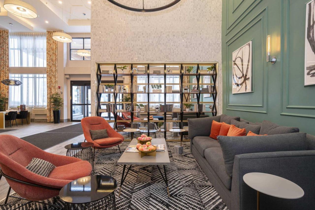 Sandman Signature Sherwood Park Hotel Екстериор снимка