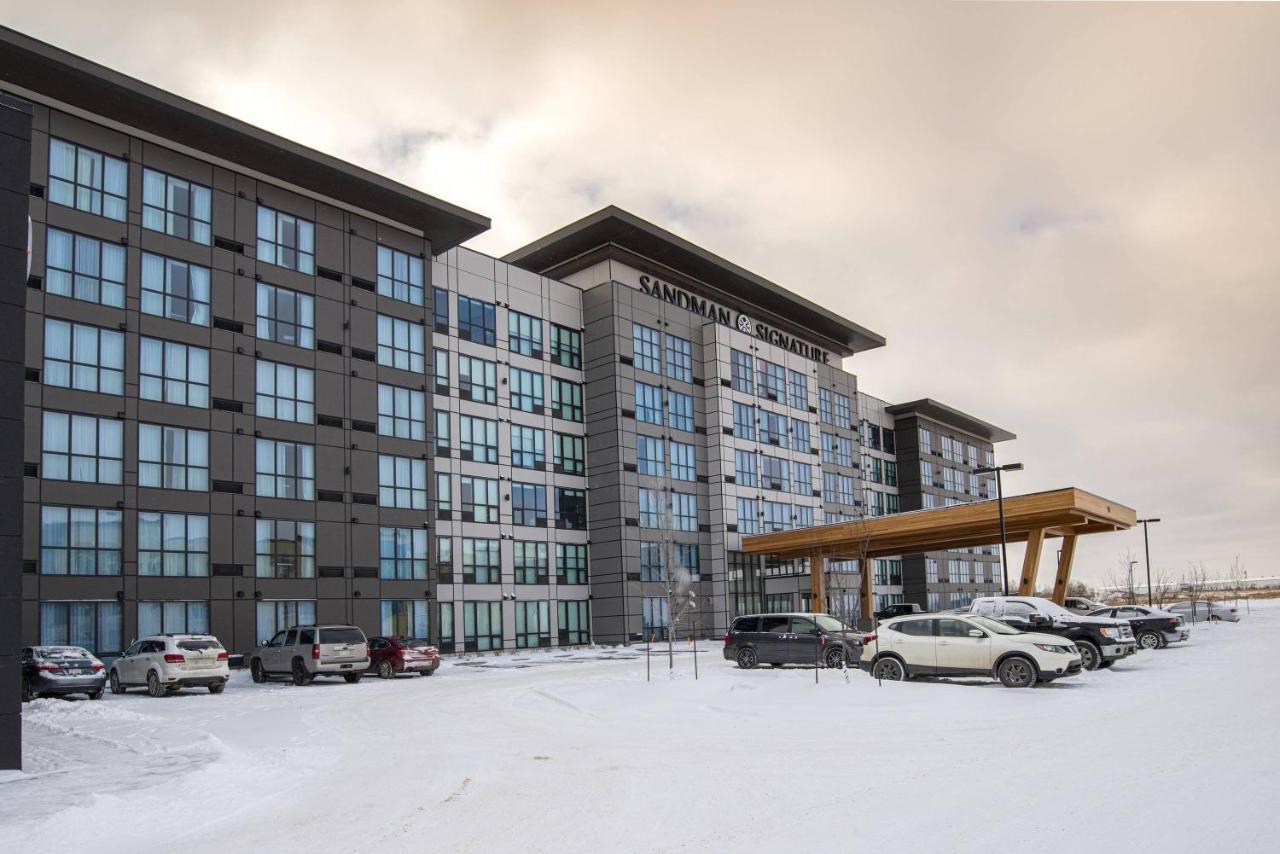 Sandman Signature Sherwood Park Hotel Екстериор снимка