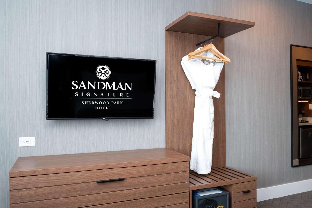 Sandman Signature Sherwood Park Hotel Екстериор снимка