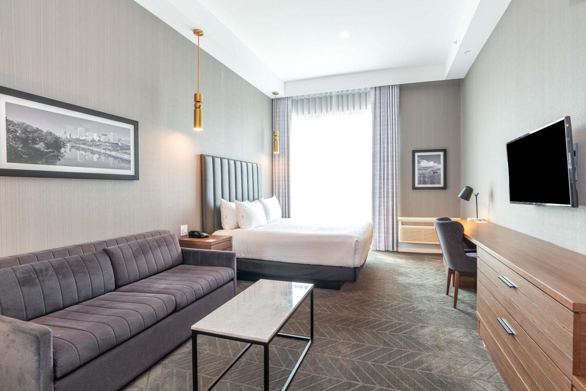 Sandman Signature Sherwood Park Hotel Екстериор снимка